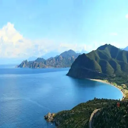 Daire Corsican Coastal For 4 LʼÎle-Rousse